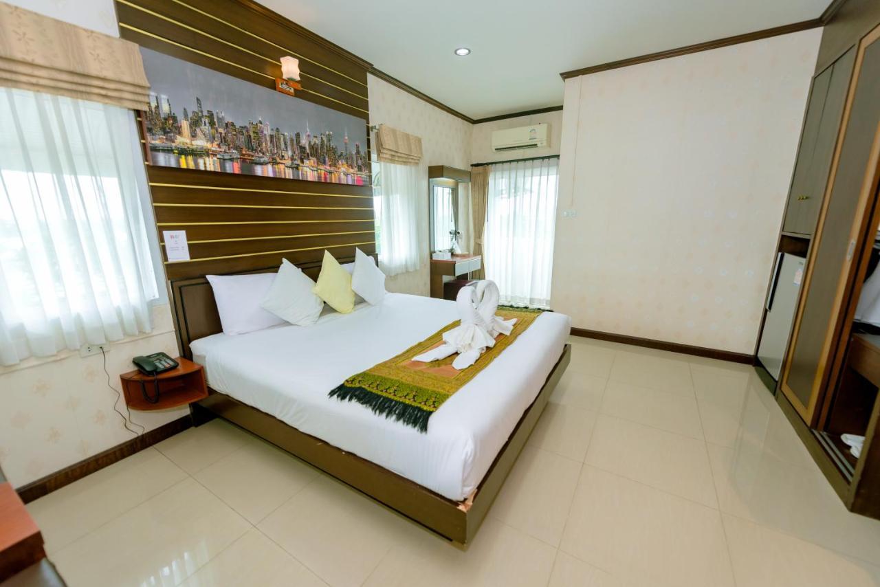 Bander Hotel Phu Khieo Экстерьер фото